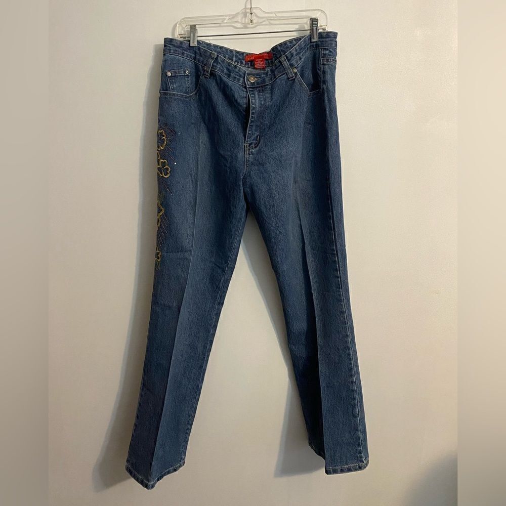 Cosmopolitan Flare with embroidery Jeans Wear, size 16L